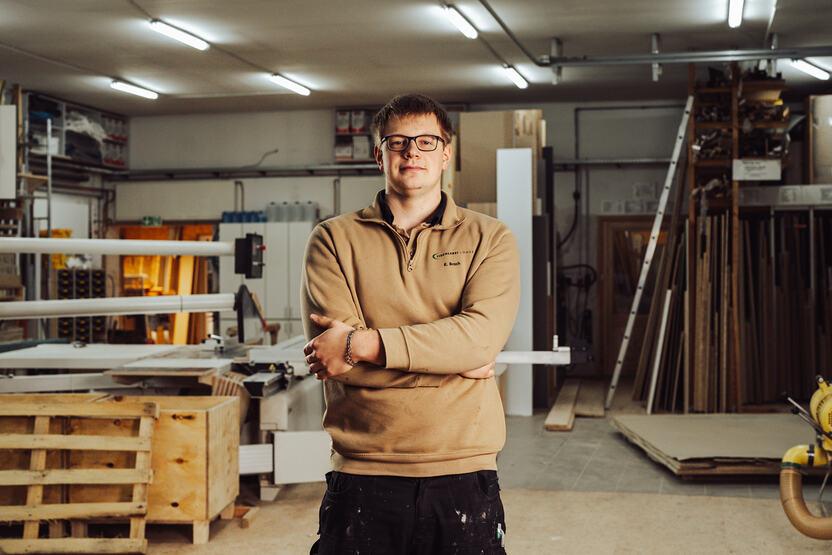 Portraitbild von Mitarbeiter der Tischlerei Lohse