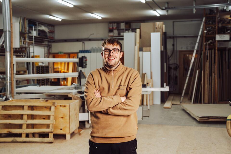 Portraitbild von Mitarbeiter der Tischlerei Lohse