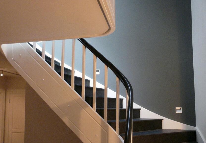 Geschwungene Treppe Impression einer geschwungenen Treppe aus Holz