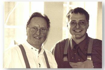 Firmenübergabe 2002 - Günter + Lars Lohse Firmenübergabe 2002 - Günter + Lars Lohse